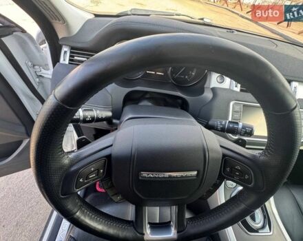 Білий Ленд Ровер Рендж Ровер Евок, об'ємом двигуна 2 л та пробігом 70 тис. км за 21000 $, фото 19 на Automoto.ua