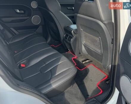 Білий Ленд Ровер Рендж Ровер Евок, об'ємом двигуна 2 л та пробігом 70 тис. км за 21000 $, фото 24 на Automoto.ua