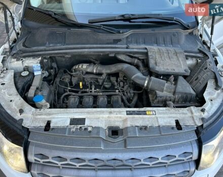 Белый Ленд Ровер Рендж Ровер Эвок, объемом двигателя 2 л и пробегом 183 тыс. км за 11800 $, фото 40 на Automoto.ua