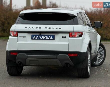 Білий Ленд Ровер Рендж Ровер Евок, об'ємом двигуна 2 л та пробігом 125 тис. км за 14800 $, фото 18 на Automoto.ua