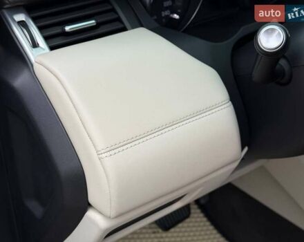 Білий Ленд Ровер Рендж Ровер Евок, об'ємом двигуна 2 л та пробігом 125 тис. км за 14800 $, фото 38 на Automoto.ua