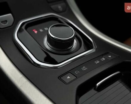 Білий Ленд Ровер Рендж Ровер Евок, об'ємом двигуна 2 л та пробігом 231 тис. км за 16990 $, фото 38 на Automoto.ua