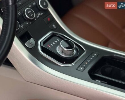 Білий Ленд Ровер Рендж Ровер Евок, об'ємом двигуна 2 л та пробігом 125 тис. км за 14800 $, фото 40 на Automoto.ua