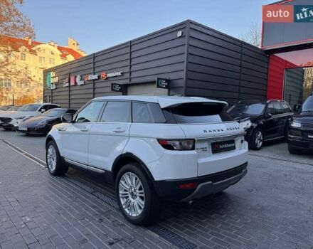 Белый Ленд Ровер Рендж Ровер Эвок, объемом двигателя 2.18 л и пробегом 159 тыс. км за 17900 $, фото 4 на Automoto.ua