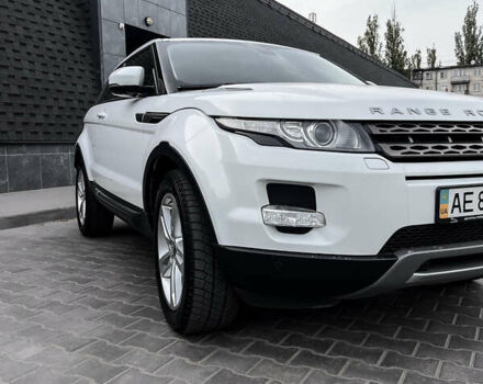 Білий Ленд Ровер Рендж Ровер Евок, об'ємом двигуна 2.2 л та пробігом 190 тис. км за 19800 $, фото 3 на Automoto.ua