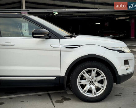 Білий Ленд Ровер Рендж Ровер Евок, об'ємом двигуна 2.2 л та пробігом 108 тис. км за 17800 $, фото 70 на Automoto.ua