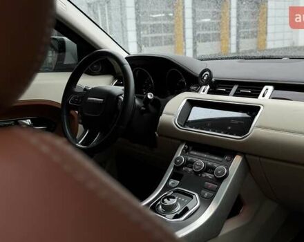 Білий Ленд Ровер Рендж Ровер Евок, об'ємом двигуна 2 л та пробігом 231 тис. км за 16990 $, фото 50 на Automoto.ua