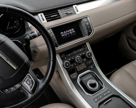 Білий Ленд Ровер Рендж Ровер Евок, об'ємом двигуна 2.2 л та пробігом 190 тис. км за 19800 $, фото 17 на Automoto.ua