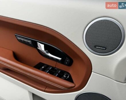 Ленд Ровер Рендж Ровер Эвок 2012 в Киеве на Automoto.ua Белый Ленд Ровер Рендж Ровер Эвок, объемом двигателя 2.18 л и пробегом 127 тыс. км за 19900 $, фото 18 на Automoto.ua