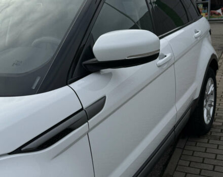 Білий Ленд Ровер Рендж Ровер Евок, об'ємом двигуна 2.18 л та пробігом 170 тис. км за 17500 $, фото 5 на Automoto.ua