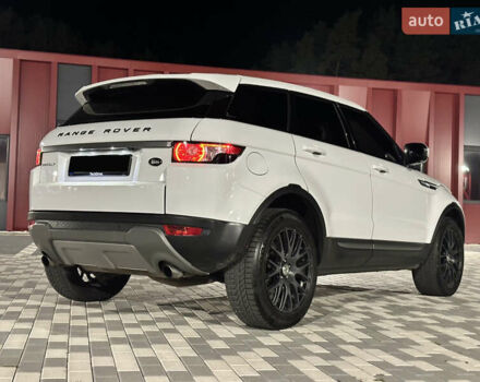 Білий Ленд Ровер Рендж Ровер Евок, об'ємом двигуна 2 л та пробігом 320 тис. км за 14000 $, фото 10 на Automoto.ua