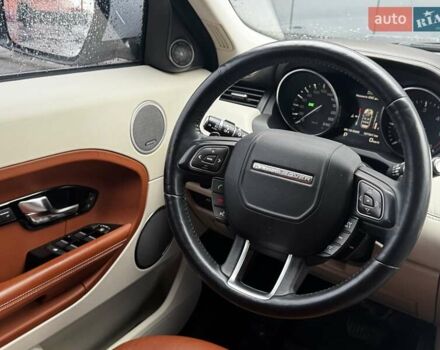 Ленд Ровер Рендж Ровер Эвок 2012 в Киеве на Automoto.ua Белый Ленд Ровер Рендж Ровер Эвок, объемом двигателя 2.18 л и пробегом 127 тыс. км за 19900 $, фото 27 на Automoto.ua