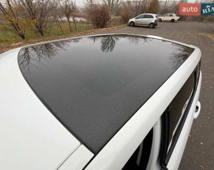 Білий Ленд Ровер Рендж Ровер Евок, об'ємом двигуна 2 л та пробігом 125 тис. км за 14800 $, фото 48 на Automoto.ua