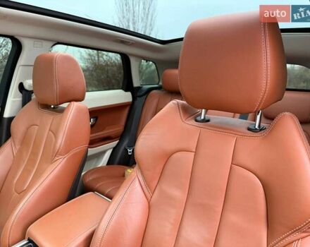 Білий Ленд Ровер Рендж Ровер Евок, об'ємом двигуна 2 л та пробігом 125 тис. км за 14800 $, фото 41 на Automoto.ua