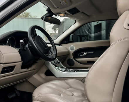 Білий Ленд Ровер Рендж Ровер Евок, об'ємом двигуна 2.2 л та пробігом 190 тис. км за 19800 $, фото 16 на Automoto.ua