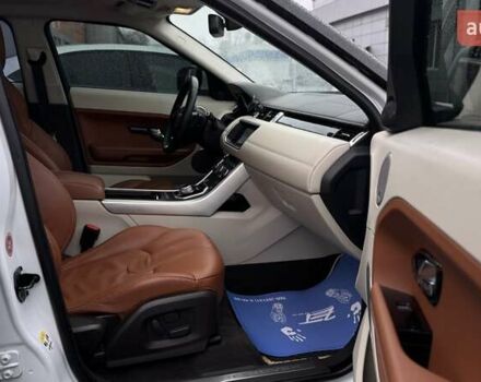 Білий Ленд Ровер Рендж Ровер Евок, об'ємом двигуна 2 л та пробігом 231 тис. км за 16990 $, фото 54 на Automoto.ua