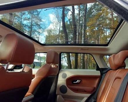 Білий Ленд Ровер Рендж Ровер Евок, об'ємом двигуна 2 л та пробігом 228 тис. км за 13300 $, фото 35 на Automoto.ua