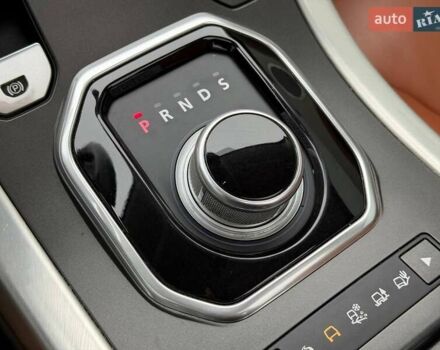 Білий Ленд Ровер Рендж Ровер Евок, об'ємом двигуна 2 л та пробігом 125 тис. км за 14800 $, фото 58 на Automoto.ua