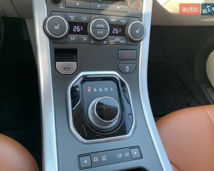 Білий Ленд Ровер Рендж Ровер Евок, об'ємом двигуна 2.18 л та пробігом 130 тис. км за 17999 $, фото 7 на Automoto.ua