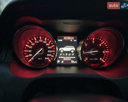 Белый Ленд Ровер Рендж Ровер Эвок, объемом двигателя 2.18 л и пробегом 193 тыс. км за 19500 $, фото 8 на Automoto.ua