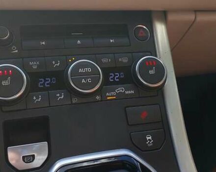 Білий Ленд Ровер Рендж Ровер Евок, об'ємом двигуна 2 л та пробігом 228 тис. км за 13300 $, фото 39 на Automoto.ua