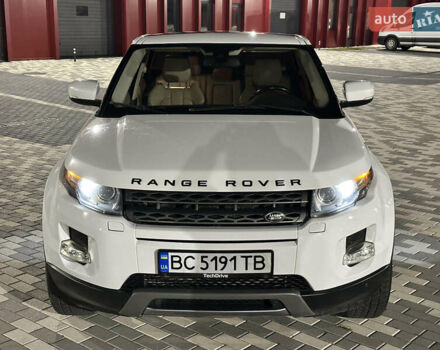 Белый Ленд Ровер Рендж Ровер Эвок, объемом двигателя 2 л и пробегом 200 тыс. км за 15500 $, фото 1 на Automoto.ua