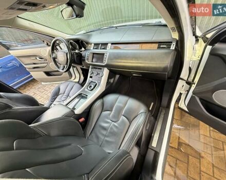 Білий Ленд Ровер Рендж Ровер Евок, об'ємом двигуна 2 л та пробігом 186 тис. км за 16900 $, фото 16 на Automoto.ua