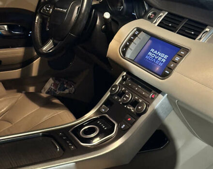 Білий Ленд Ровер Рендж Ровер Евок, об'ємом двигуна 2 л та пробігом 320 тис. км за 14000 $, фото 23 на Automoto.ua