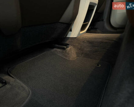 Білий Ленд Ровер Рендж Ровер Евок, об'ємом двигуна 2.2 л та пробігом 108 тис. км за 17800 $, фото 36 на Automoto.ua