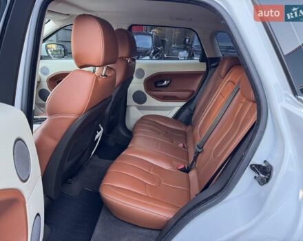 Белый Ленд Ровер Рендж Ровер Эвок, объемом двигателя 2.18 л и пробегом 159 тыс. км за 17900 $, фото 12 на Automoto.ua