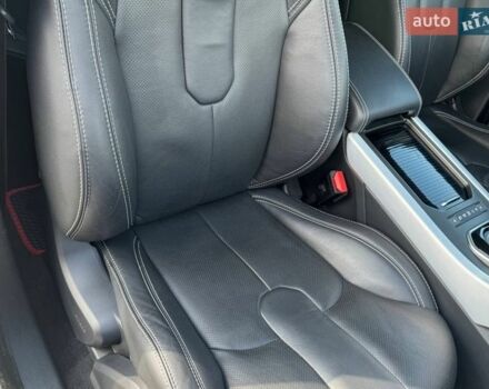 Білий Ленд Ровер Рендж Ровер Евок, об'ємом двигуна 2 л та пробігом 70 тис. км за 21000 $, фото 22 на Automoto.ua