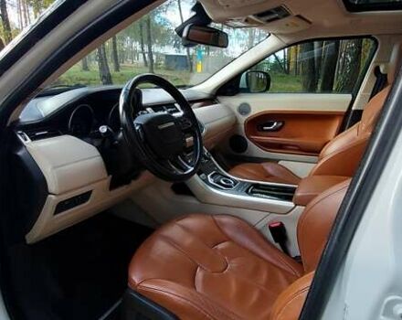 Білий Ленд Ровер Рендж Ровер Евок, об'ємом двигуна 2 л та пробігом 228 тис. км за 13300 $, фото 27 на Automoto.ua