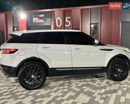 Белый Ленд Ровер Рендж Ровер Эвок, объемом двигателя 2 л и пробегом 200 тыс. км за 15500 $, фото 6 на Automoto.ua