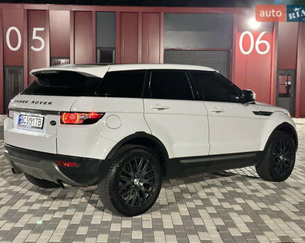 Белый Ленд Ровер Рендж Ровер Эвок, объемом двигателя 2 л и пробегом 200 тыс. км за 15500 $, фото 7 на Automoto.ua