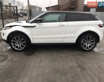 Білий Ленд Ровер Рендж Ровер Евок, об'ємом двигуна 2 л та пробігом 182 тис. км за 12600 $, фото 2 на Automoto.ua