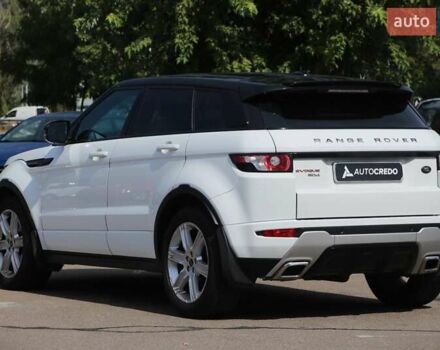 Белый Ленд Ровер Рендж Ровер Эвок, объемом двигателя 2.18 л и пробегом 176 тыс. км за 19500 $, фото 4 на Automoto.ua