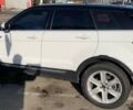Білий Ленд Ровер Рендж Ровер Евок, об'ємом двигуна 2.18 л та пробігом 130 тис. км за 17999 $, фото 3 на Automoto.ua
