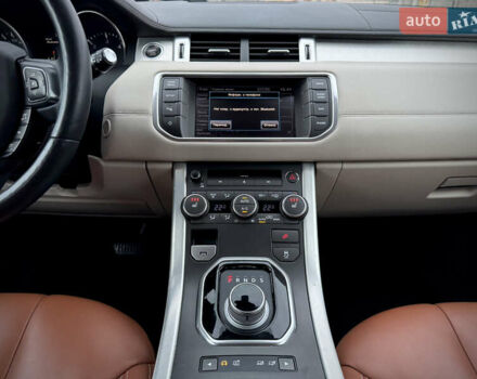 Білий Ленд Ровер Рендж Ровер Евок, об'ємом двигуна 2.2 л та пробігом 108 тис. км за 17800 $, фото 58 на Automoto.ua