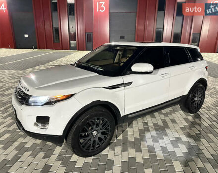 Белый Ленд Ровер Рендж Ровер Эвок, объемом двигателя 2 л и пробегом 200 тыс. км за 15500 $, фото 3 на Automoto.ua