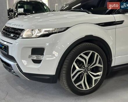 Білий Ленд Ровер Рендж Ровер Евок, об'ємом двигуна 2.18 л та пробігом 112 тис. км за 19999 $, фото 2 на Automoto.ua
