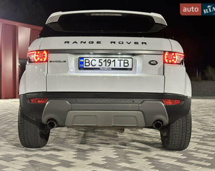 Белый Ленд Ровер Рендж Ровер Эвок, объемом двигателя 2 л и пробегом 200 тыс. км за 15500 $, фото 2 на Automoto.ua