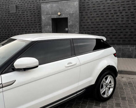 Білий Ленд Ровер Рендж Ровер Евок, об'ємом двигуна 2.2 л та пробігом 190 тис. км за 19800 $, фото 10 на Automoto.ua