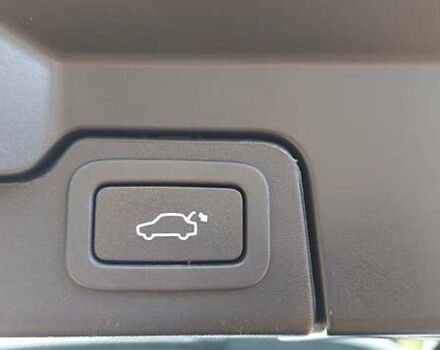 Білий Ленд Ровер Рендж Ровер Евок, об'ємом двигуна 2 л та пробігом 228 тис. км за 13300 $, фото 20 на Automoto.ua