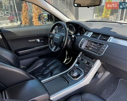Белый Ленд Ровер Рендж Ровер Эвок, объемом двигателя 2.2 л и пробегом 183 тыс. км за 16499 $, фото 33 на Automoto.ua
