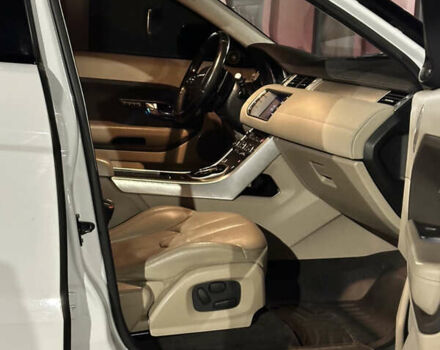 Белый Ленд Ровер Рендж Ровер Эвок, объемом двигателя 2 л и пробегом 320 тыс. км за 12950 $, фото 21 на Automoto.ua