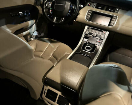 Белый Ленд Ровер Рендж Ровер Эвок, объемом двигателя 2 л и пробегом 200 тыс. км за 15500 $, фото 58 на Automoto.ua