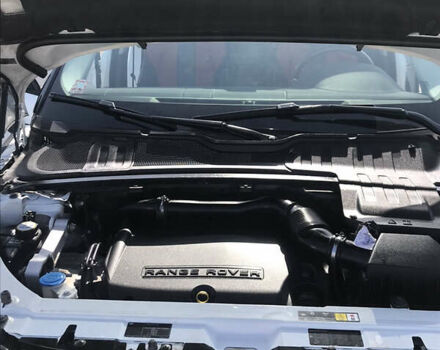 Білий Ленд Ровер Рендж Ровер Евок, об'ємом двигуна 2.2 л та пробігом 192 тис. км за 24000 $, фото 19 на Automoto.ua