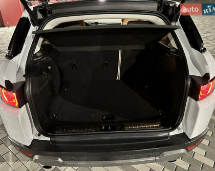 Белый Ленд Ровер Рендж Ровер Эвок, объемом двигателя 2 л и пробегом 200 тыс. км за 15500 $, фото 48 на Automoto.ua