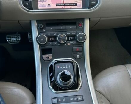 Белый Ленд Ровер Рендж Ровер Эвок, объемом двигателя 2 л и пробегом 183 тыс. км за 11800 $, фото 18 на Automoto.ua