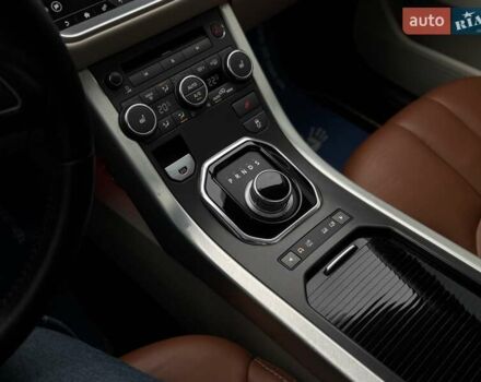 Білий Ленд Ровер Рендж Ровер Евок, об'ємом двигуна 2 л та пробігом 231 тис. км за 16990 $, фото 37 на Automoto.ua